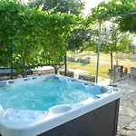 Mandorla With Private Pool *
