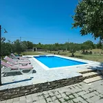 Mandorla With Private Pool *