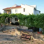 Mandorla With Private Pool بيت للعطل زادار