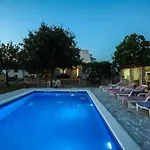 Mandorla With Private Pool بيت للعطل *