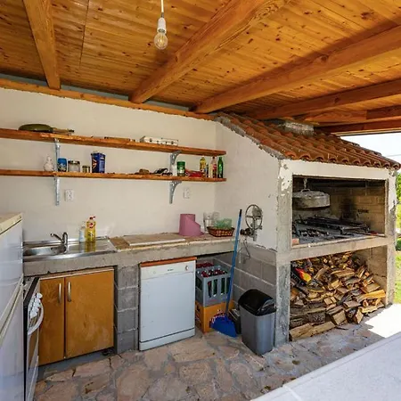 Mandorla With Private Pool *