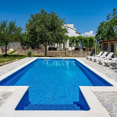 Holiday home Mandorla With Private Pool
