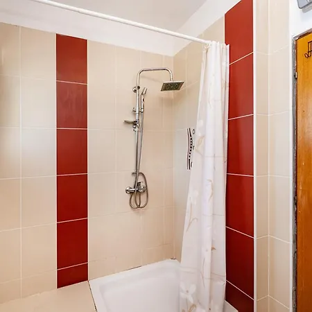 Mandorla With Private Pool *