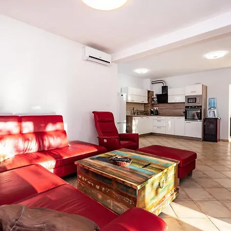 Mandorla With Private Pool Holiday home