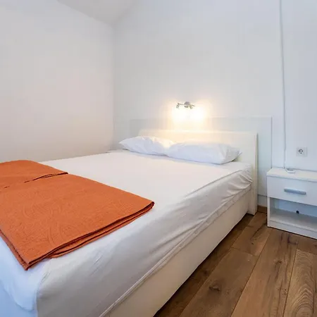 Mandorla With Private Pool Holiday home Zadar