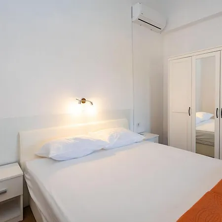 Mandorla With Private Pool *