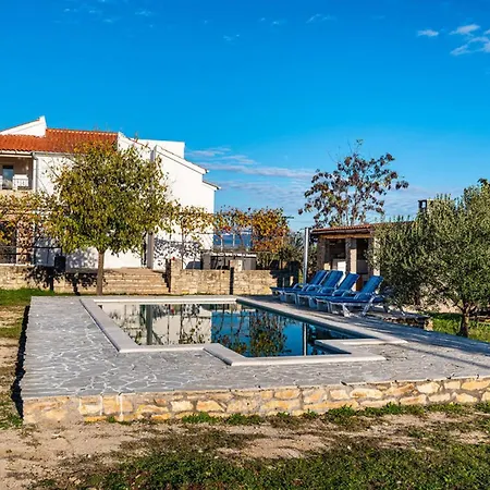 Mandorla With Private Pool * Zadar