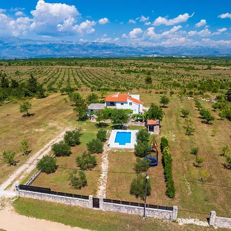 Mandorla With Private Pool Zadar