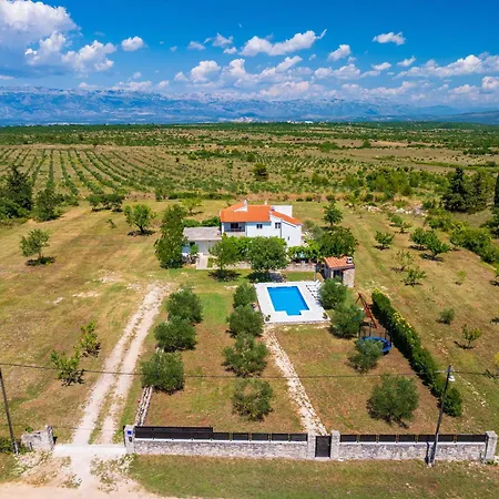 Mandorla With Private Pool Holiday home
