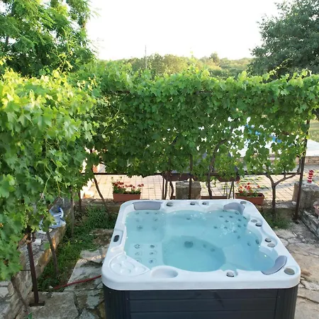 Будинок відпочинку Mandorla With Private Pool Задар