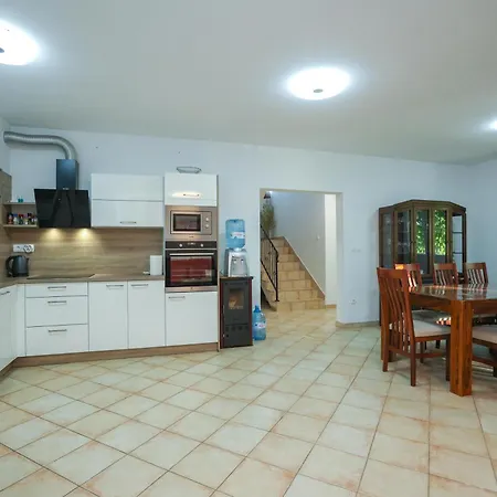 Mandorla With Private Pool Будинок відпочинку