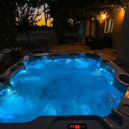 Mandorla With Private Pool Feriehus