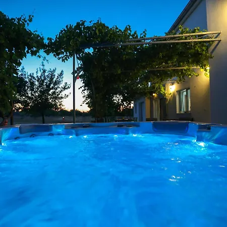 Mandorla With Private Pool * Задар