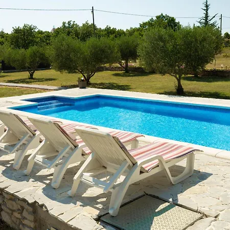 My Dalmatia - Mandorla With Private Pool And Jacuzzi בית נופש זאדאר