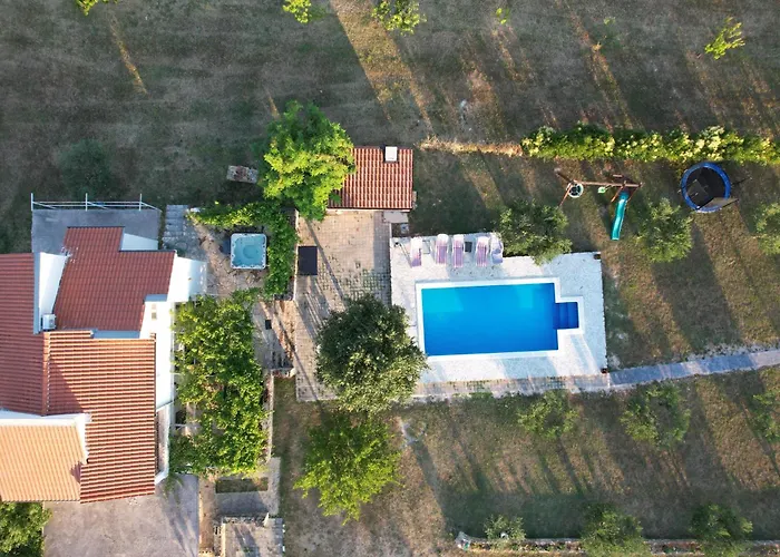 Mandorla With Private Pool Holiday home Zadar